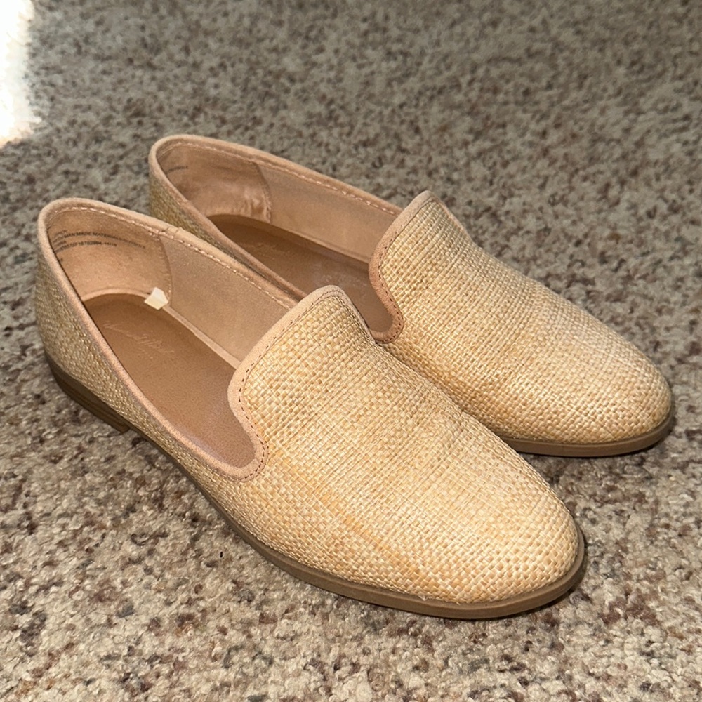 Universal Thread women loafers